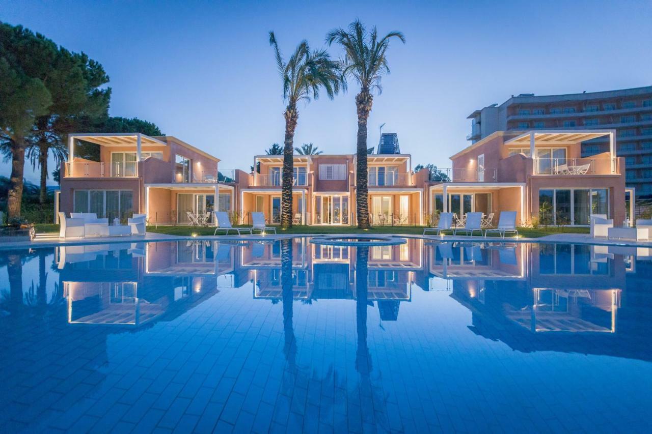 Residence Delfino, Portorosa 푸르나리 외부 사진
