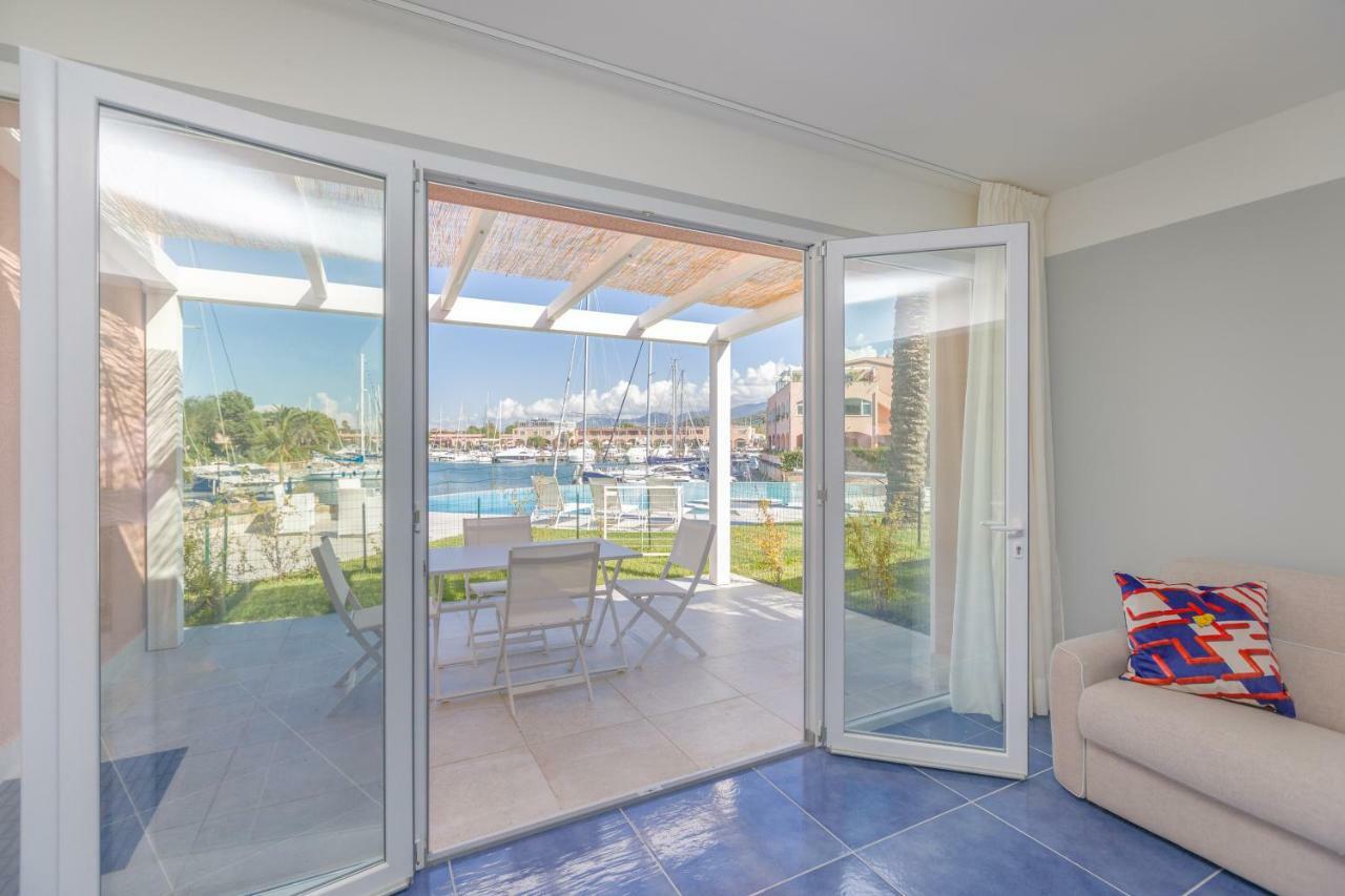 Residence Delfino, Portorosa 푸르나리 외부 사진