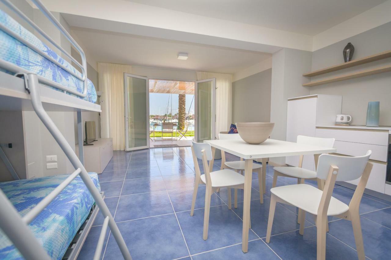 Residence Delfino, Portorosa 푸르나리 외부 사진